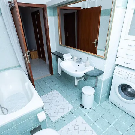 4u2enjoy Apartment